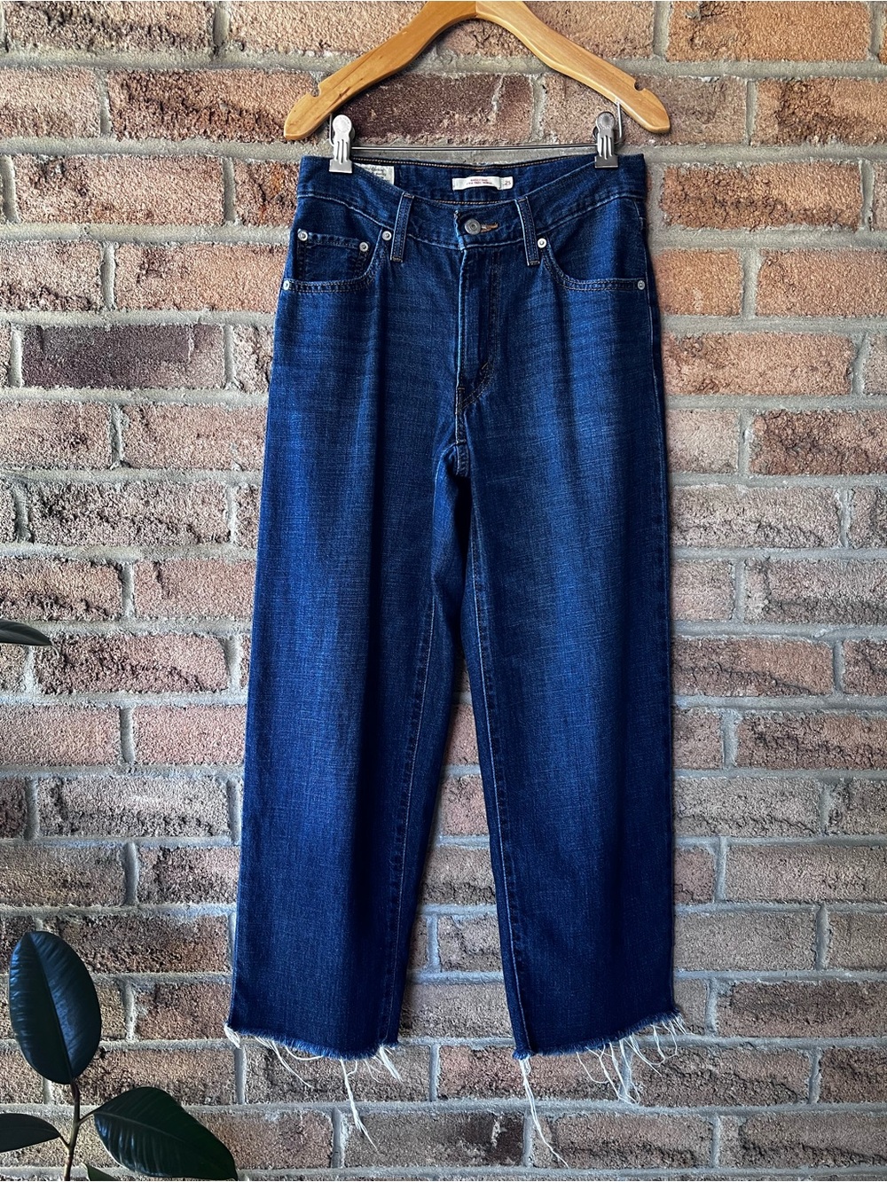 Levi’s Size 25 Dark Wash High Rise Straight Crop Jeans Raw Frayed Hem